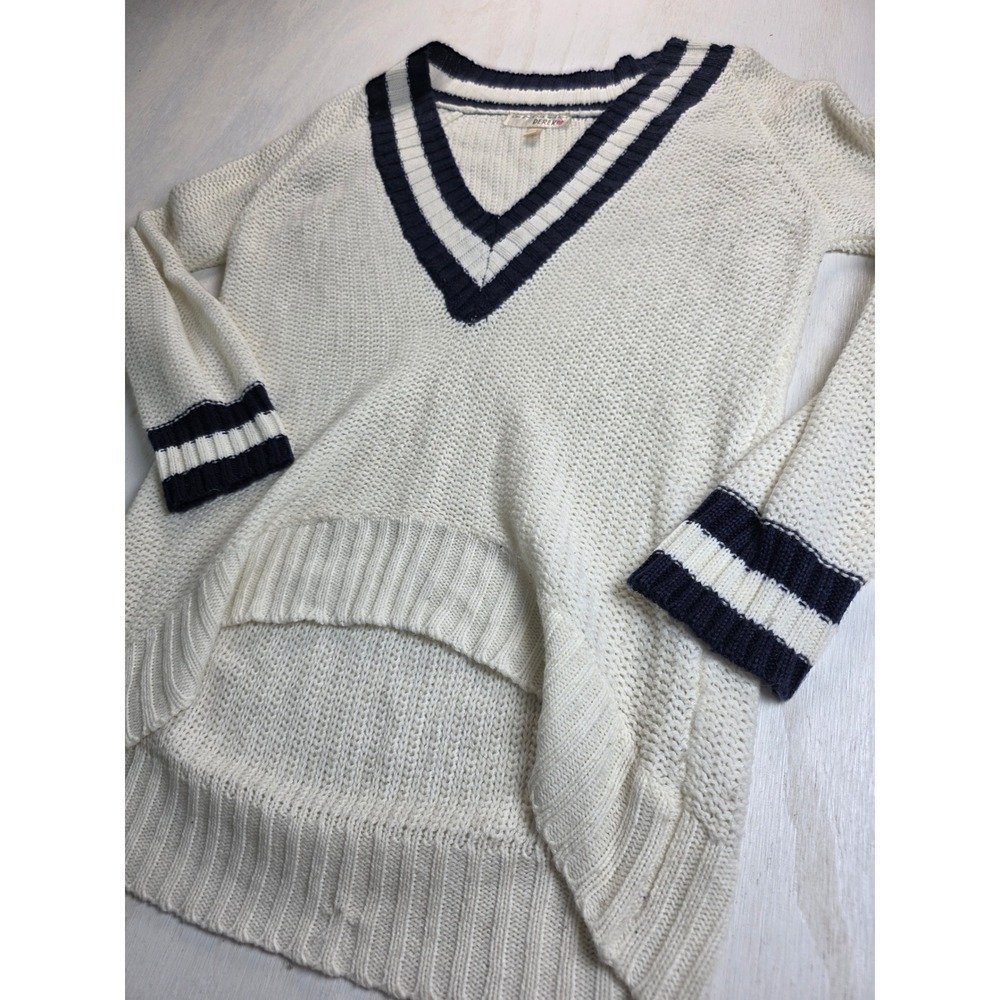 Derek Heart Varsity V-Neck Sweater Cream Navy Blue High Low Academic Large